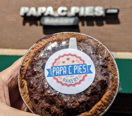 5 Best Birthday Cake Delivery in Nashville - Papa C Pies Bakery